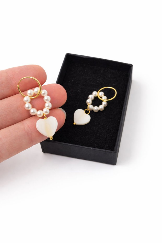 Cercei "Little Love" din perle Seashell, sidef si argint placat cu aur