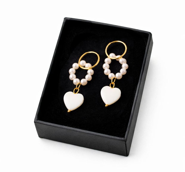 Cercei "Little Love" din perle Seashell, sidef si argint placat cu aur