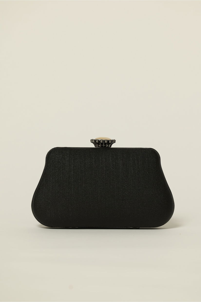 Clutch negru cu inchidere metalica decorativa