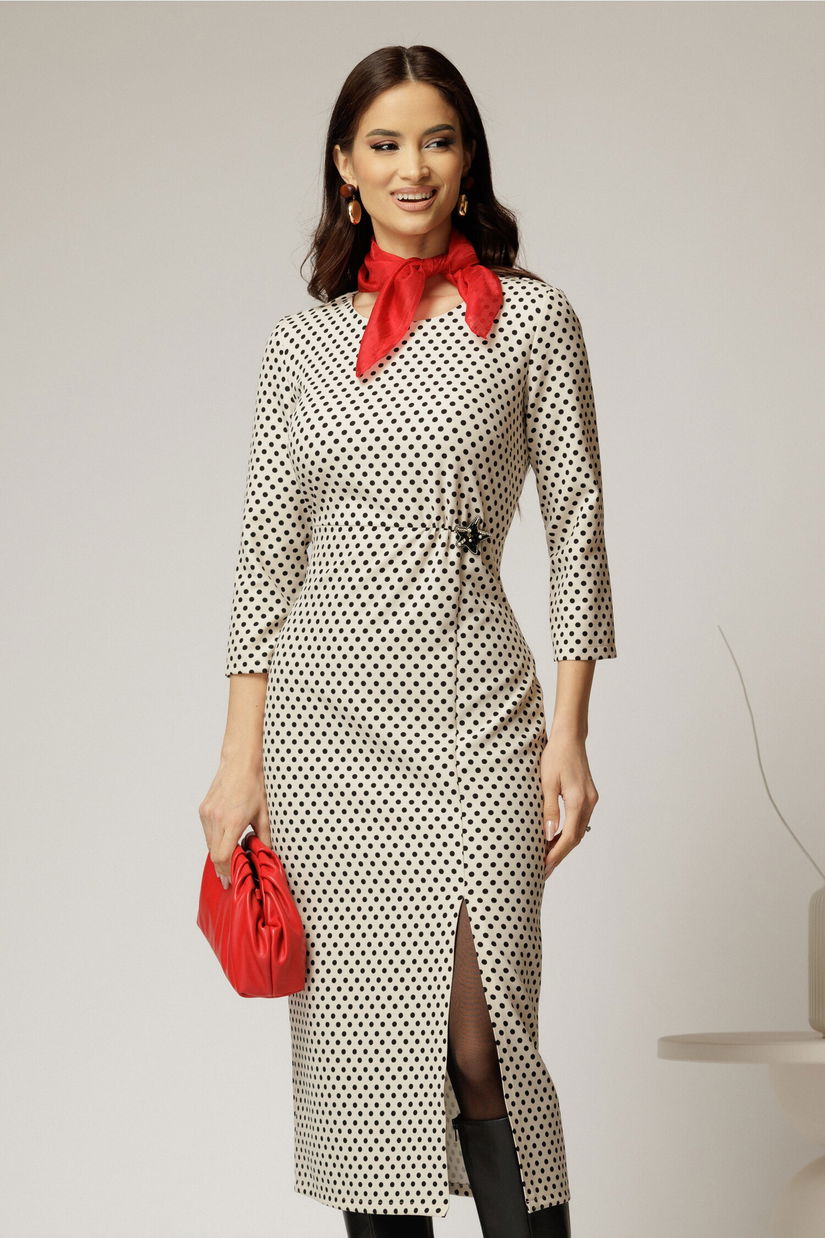 Rochie midi ivoar cu buline negre si detaliu pe talie