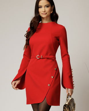 Rochie scurta rosie cu maneci decupate si nasturi eleganti
