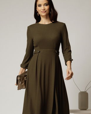 Rochie DY Fashion midi kaki din tricot cu nasturi decorativi pe talie