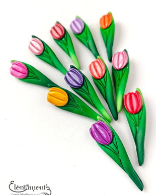 Broșă cu lalele colorate