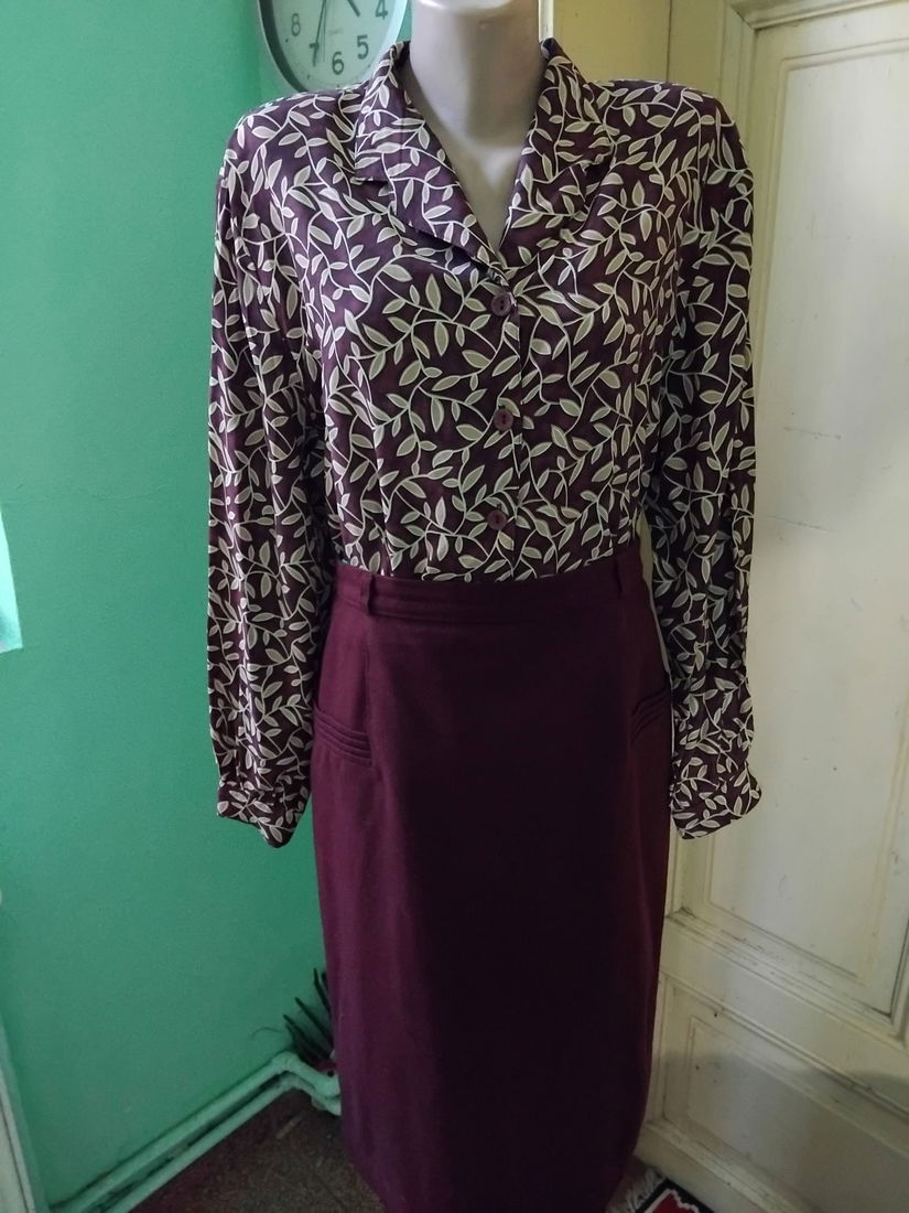 Fusta stofa lana si bluza asortata