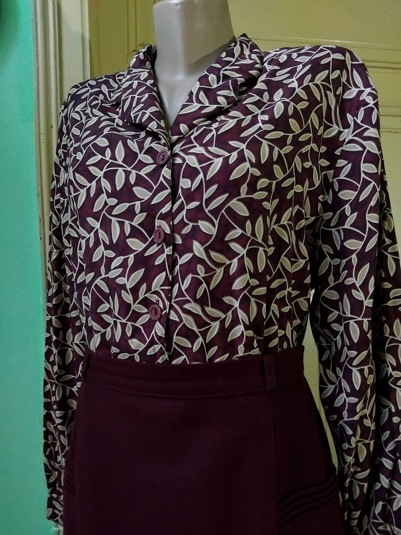 Fusta stofa lana si bluza asortata