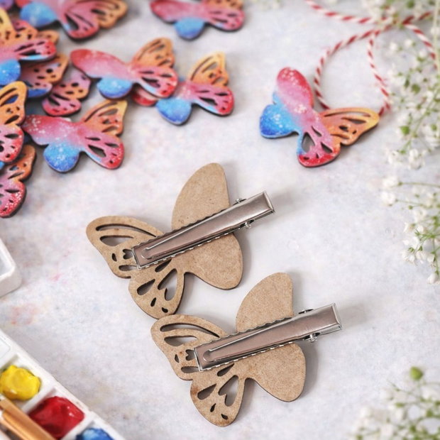 Martisor clama pentru copii, fluturas pictat manual handmade
