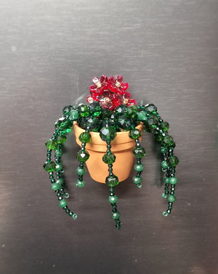 Beaded plant roșu