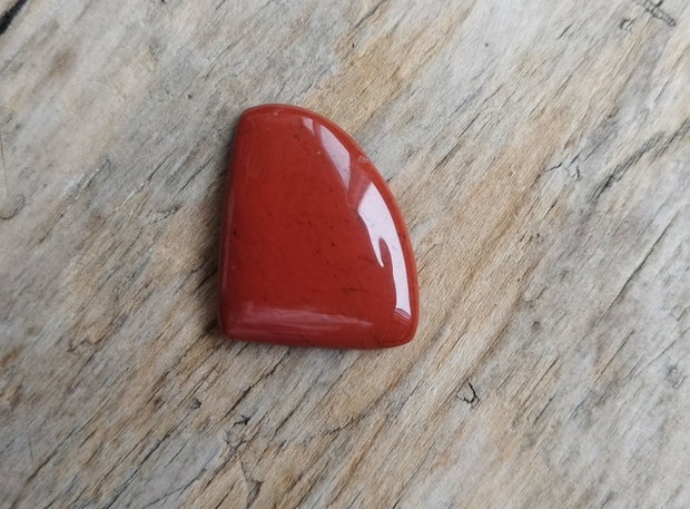 Cabochon jasp rosu, 28x23 mm