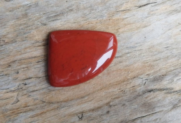Cabochon jasp rosu, 28x23 mm