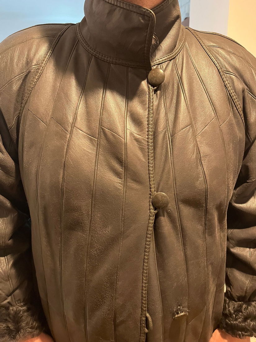 Palton lung din piele naturală cu blană naturală handmade, piesă statement