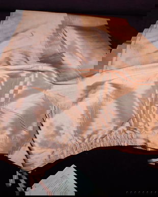 Pantaloni noi   etichete atasate,  matase naturala , spectaculosi, masura  46 - 48