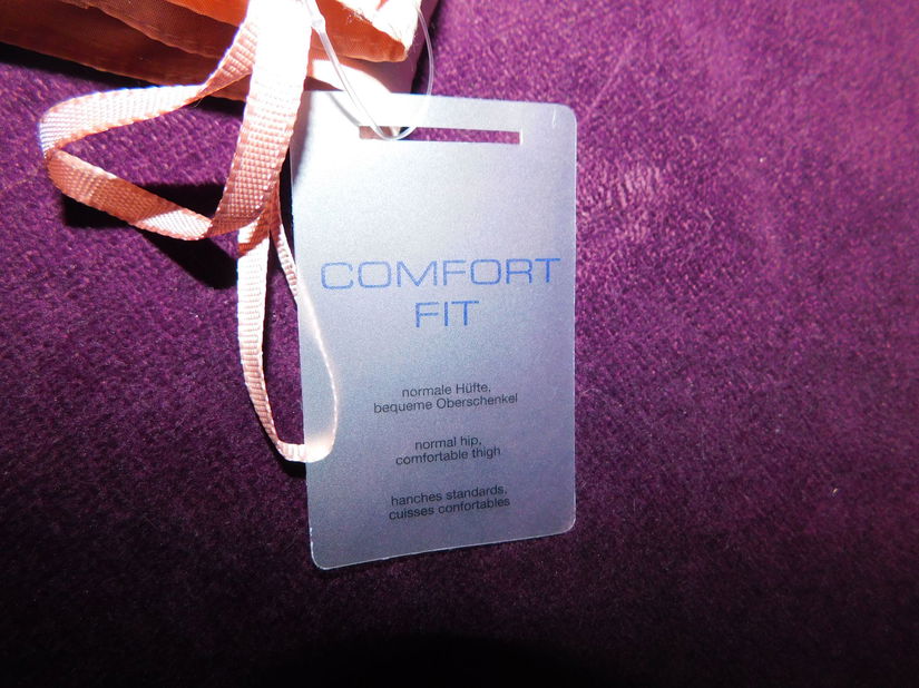 Pantaloni noi etichete atasate, matase naturala , spectaculosi, masura 46 - 48