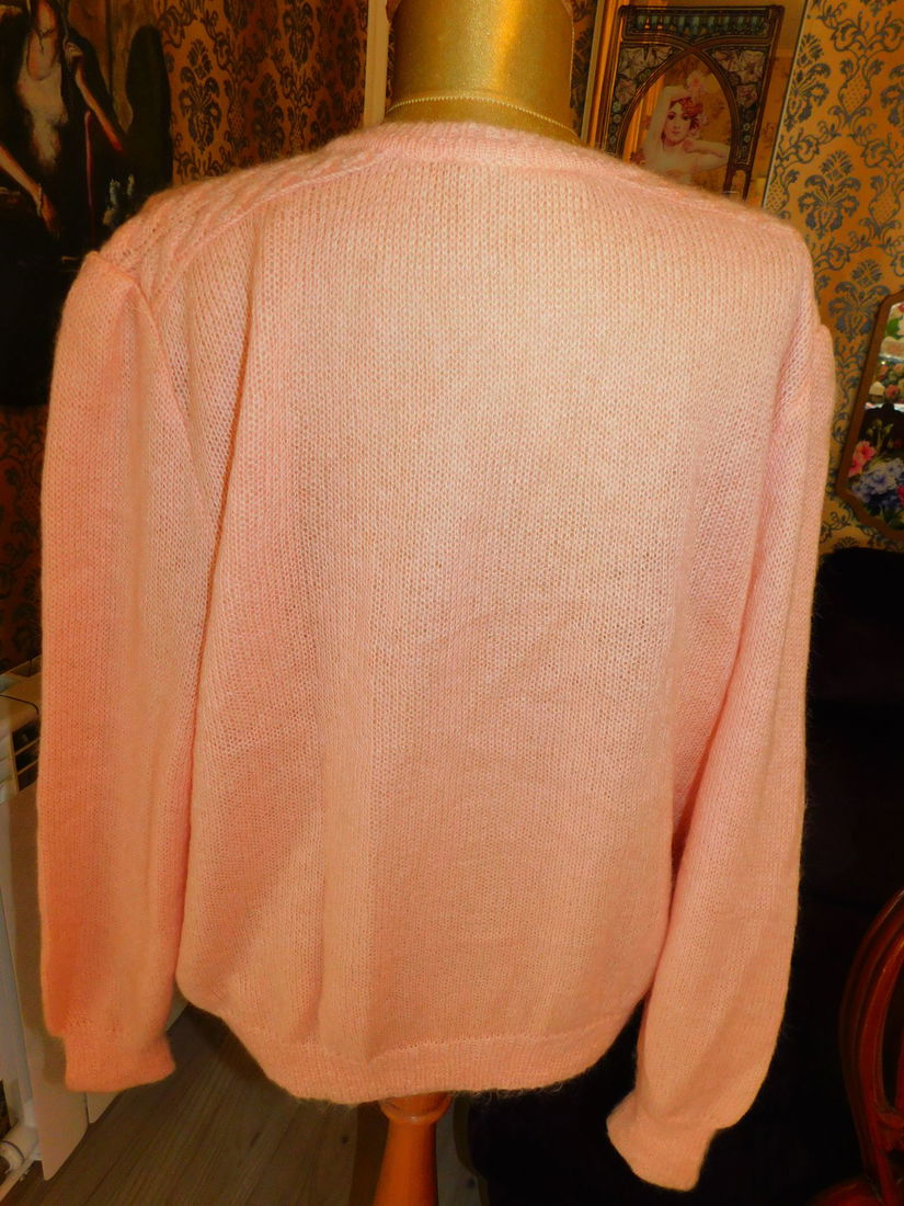 Cardigan nou   Italia ,mohair ,  elemente  florale lucrate si aplicate manual   48 - 50