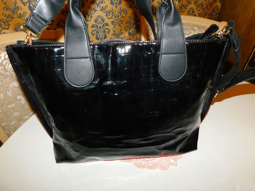 ROCCOBAROCCO ITALIA geanta deosebita, mare, eleganta, incapatoare