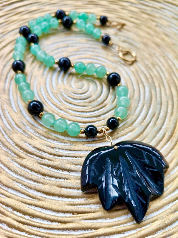 Colier vintage frunza onix negru & Aventurin verde