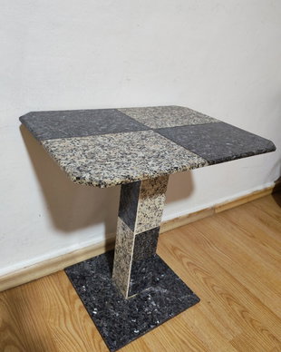 Masă de Granit "Blue Pearl"