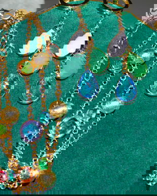 Set nou, bratara si cercei,   cristale  zirconiou , placare cu aur