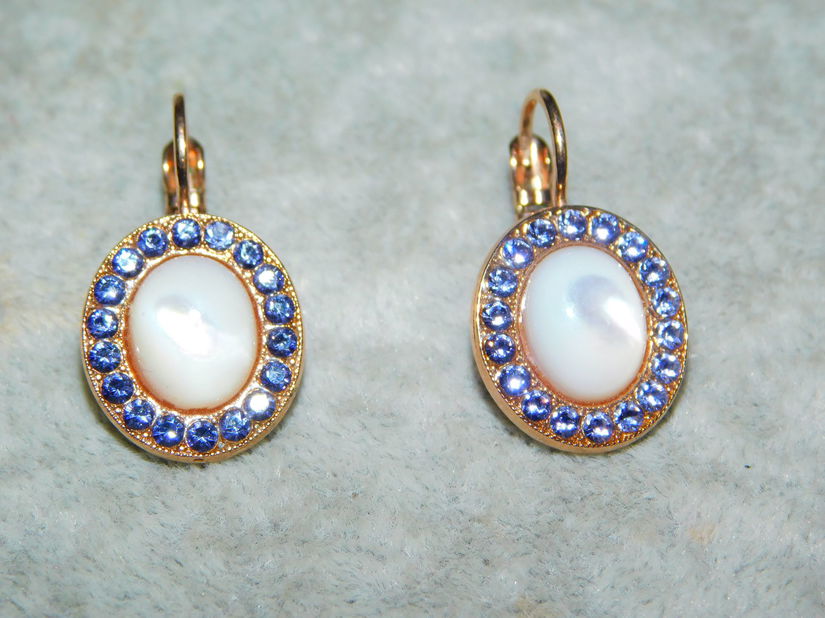 Cercei  noi Israel, lucrati manual, alama,  piatra lunii, cristale  albastre in contur