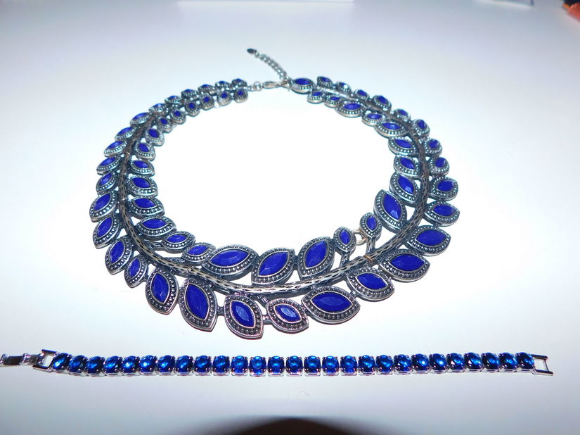 Colier nou,Zara ,masiv, metal argintiu antichizat, cadou bratara zirconii asortata