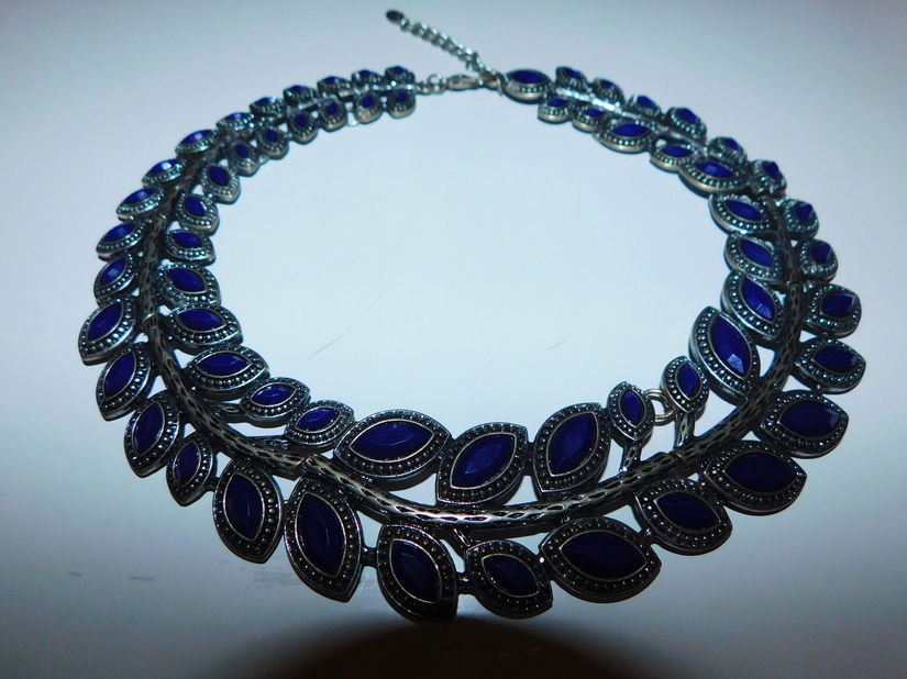 Colier nou,Zara ,masiv, metal argintiu antichizat, cadou bratara zirconii asortata