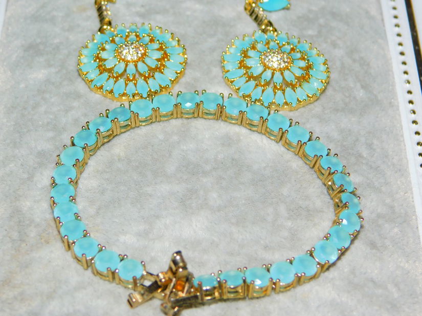 Cercei  cu bratara   cristale zirconiu turcoaz, set deosebit