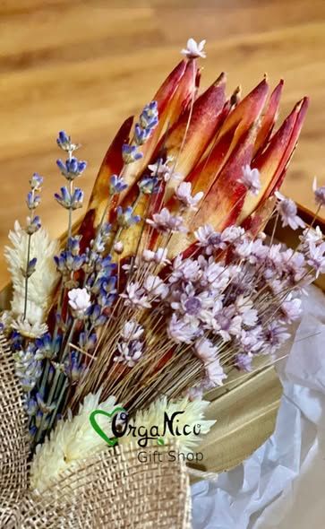 Set cu buchet de flori pentru mama/profesor