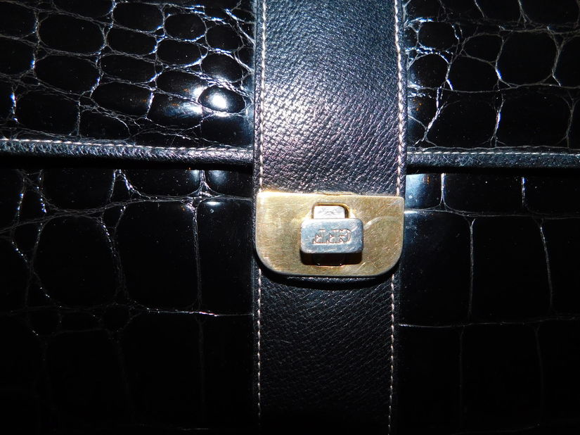 GIANFRANCO FERRE, poseta vintage / poseta / plic / piele extra/ 2 bratari deosebite, cadou