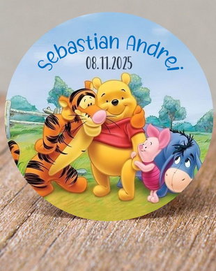 Etichete rotunde pentru mărturii de botez băiețel  model Winnie the Pooh