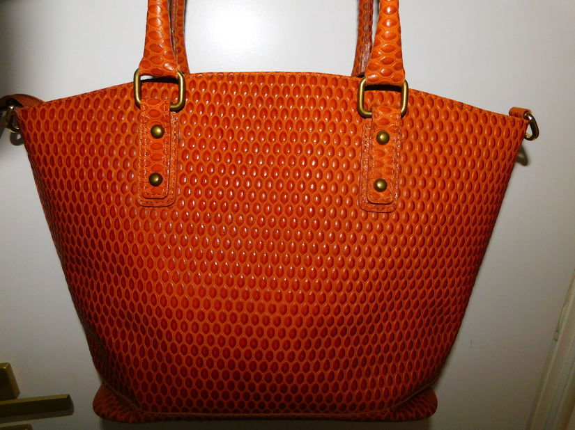 Geanta mare  vintage, Italia,  piele naturala  foarte  groasa,  deosebita