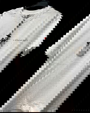 Tricou Christian Dior.