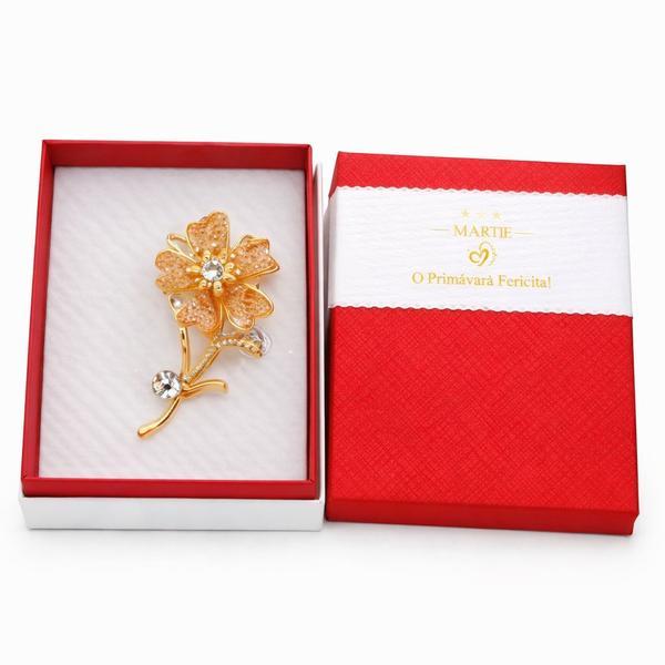 Mărțișor Broșă Floare Aurie cu Cristale, Design Elegant, Cutie Cadou Premium