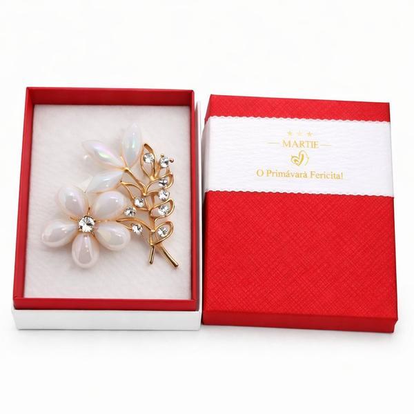 Mărțișor Broșă Aurie cu Floare Sidefată și Cristale, Design Elegant de Primăvară, Cadou 1 Martie, Cutie Premium