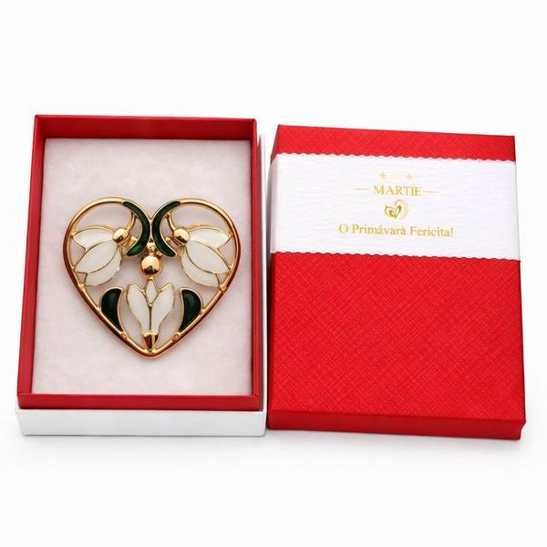 Mărțișor Broșă Aurie în Formă de Inimă cu Flori, Design Elegant de Primăvară, Cadou 1 Martie, Cutie Premium