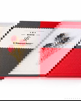 Broșă Elegantă cu Flori Tip Lalea Roșie, Finisaj Auriu cu Cristale, Accesoriu Delicat, Cutie Cadou