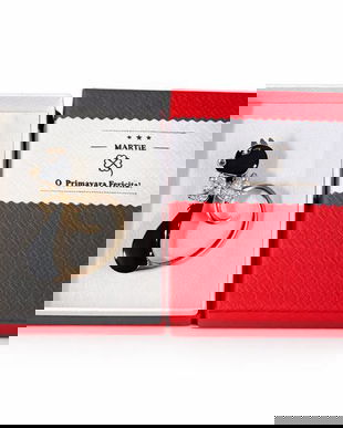 Broșă Elegantă Pisică Neagră cu Fundiță și Cristale, Finisaj Auriu, Accesoriu Rafinat, Cutie Cadou