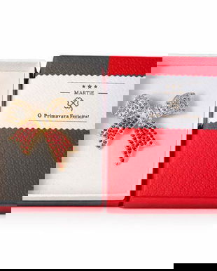 Broșă Mărțișor Fundiță Elegantă, Cristale Roșii și Argintii cu Finisaj Auriu