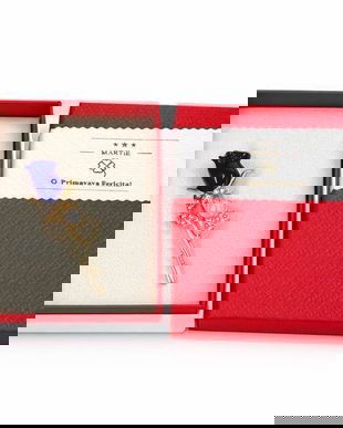 Broșă Mărțișor Trandafir Albastru cu Perlă și Cristale