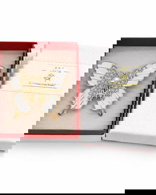 Broșă Mărțișor Fluture Alb cu Perlă și Cristale Strălucitoare