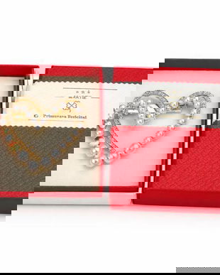 Broșă Mărțișor Inimă Elegantă cu Perle și Cristale Strălucitoare