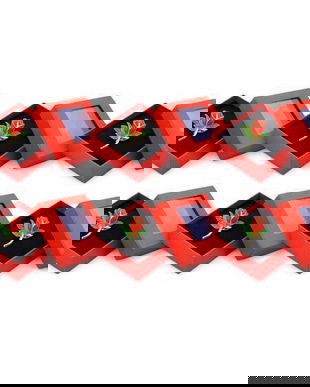 Set 6 Mărțișoare Broșă Trandafir Roșu, Design Elegant, Metal Auriu, Cutie Cadou