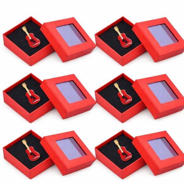 Set 6 Broșe Mărțișor cu Chitara rosie , Ambalate &icirc;n Cutie Cadou Roșie, Simbol Primăvară