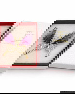 Broșă Mărțișor Fluture Multicolor Mov cu Cristale Strălucitoare, Design Elegant