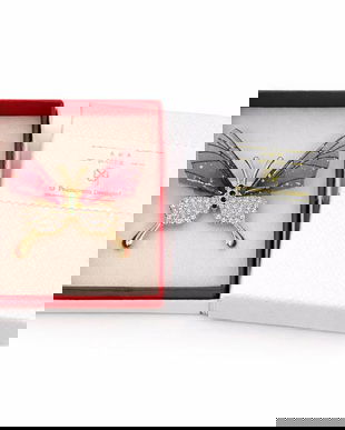 Broșă Mărțișor Fluture Multicolor Roșu cu Cristale Strălucitoare, Design Elegant