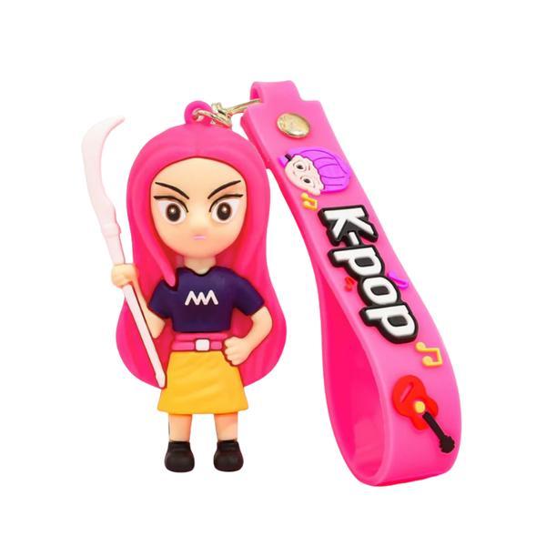 Breloc K-POP Mira, Figurină Stil Idol Coreean, 9 cm, Multicolor, Accesoriu pentru Chei și Ghiozdan