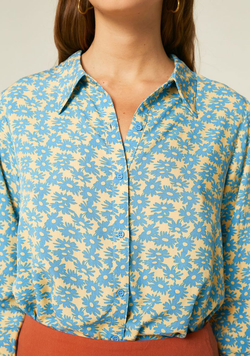 Cămașă albastra cu mâneci lungi