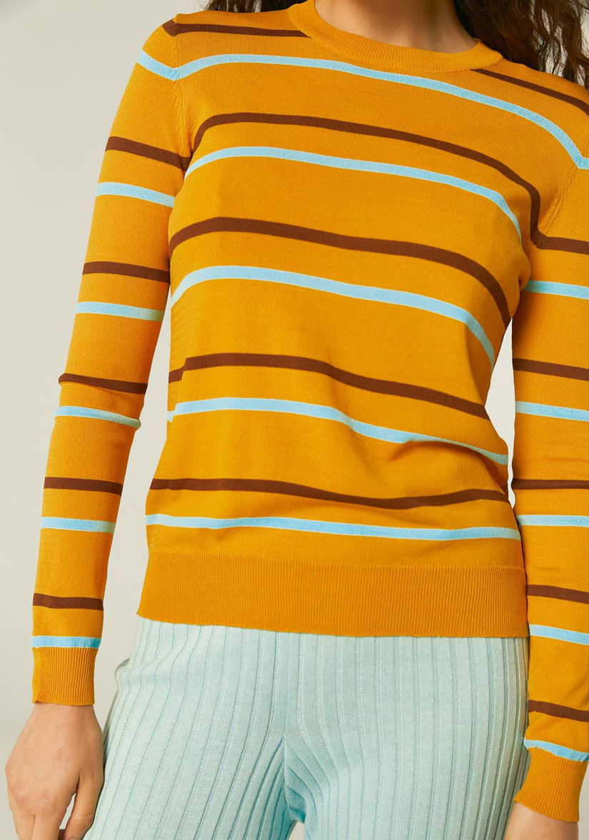 Pulover din tricot fin