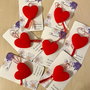 Martisor, brosa inimioara rosie