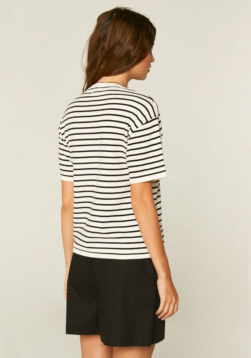 Tricou cu dungi albe și negrel