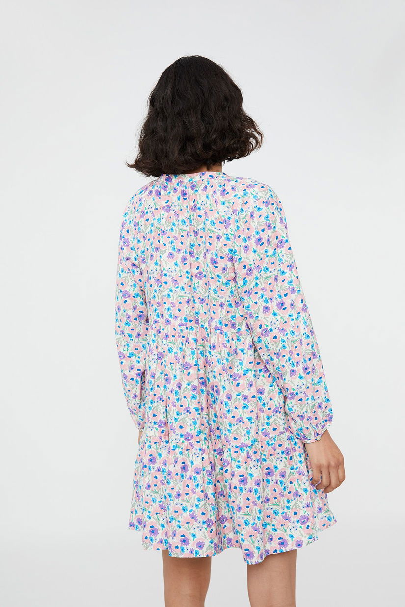 Rochie scurtă evazată cu imprimeu floral