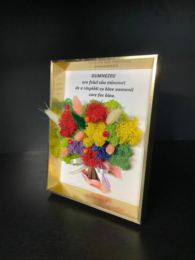 Tablou personalizat cu licheni stabilizați și trandafiri din săpun cadou special cu mesaj creștin